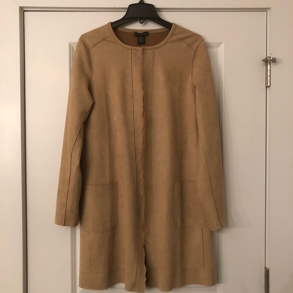 Tan, neutral lightweight coat - Picture 1 of 4